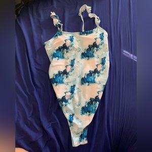 Women’s maternity bathing suit size S.